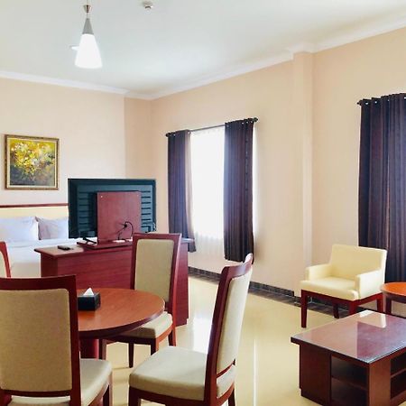 Hotel Tosan Solo Baru Grogol 외부 사진