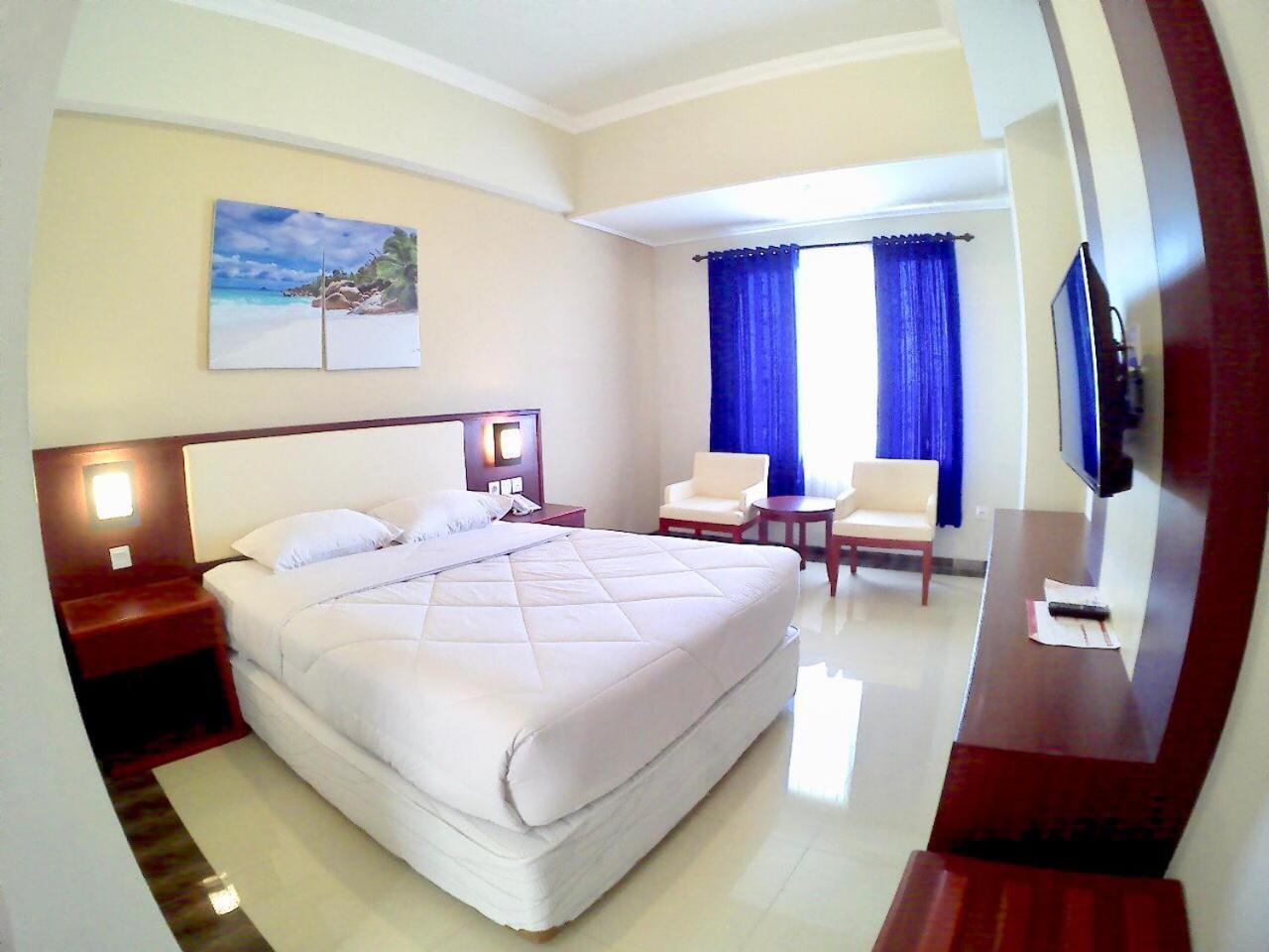 Hotel Tosan Solo Baru Grogol 외부 사진