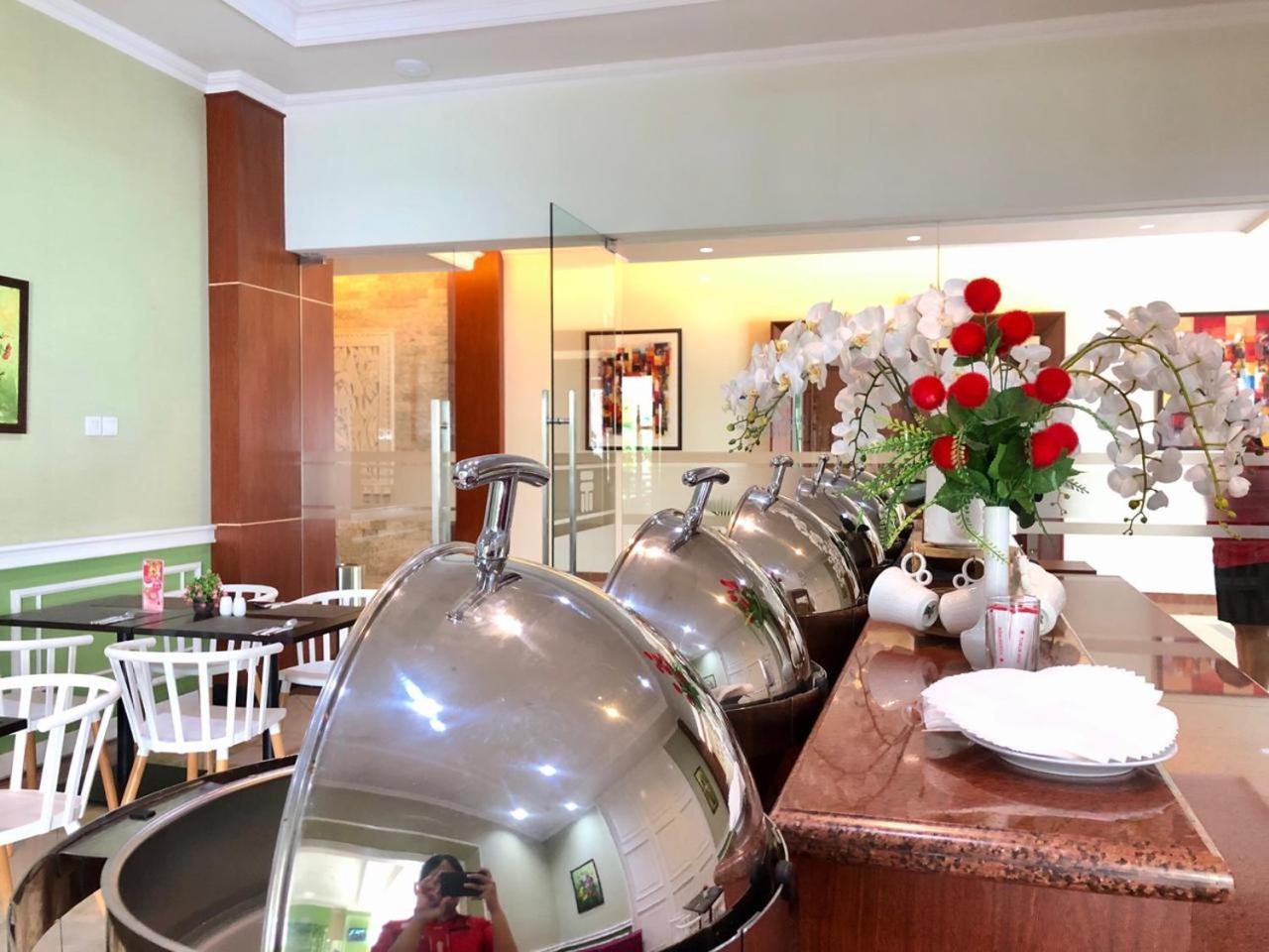 Hotel Tosan Solo Baru Grogol 외부 사진