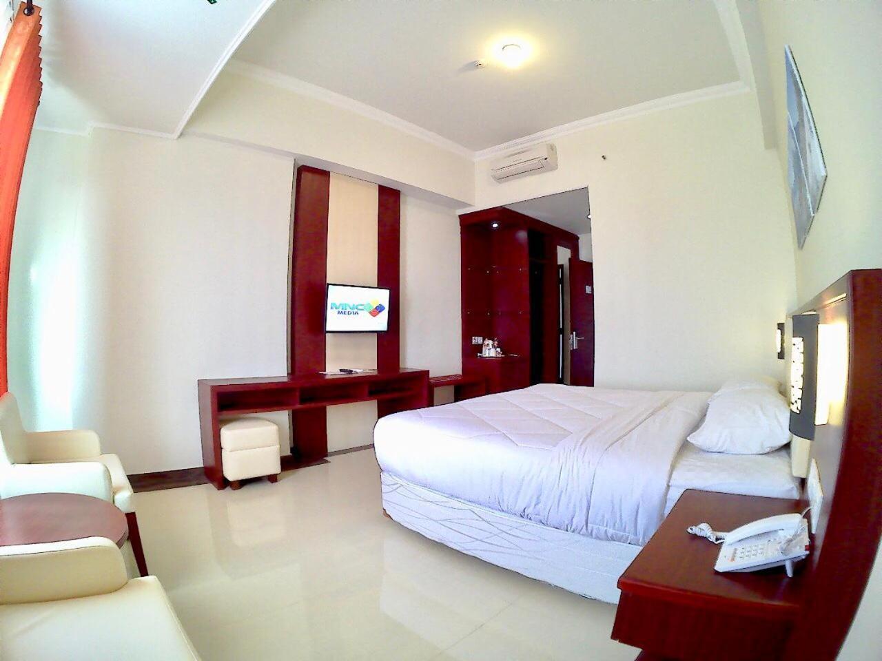 Hotel Tosan Solo Baru Grogol 외부 사진